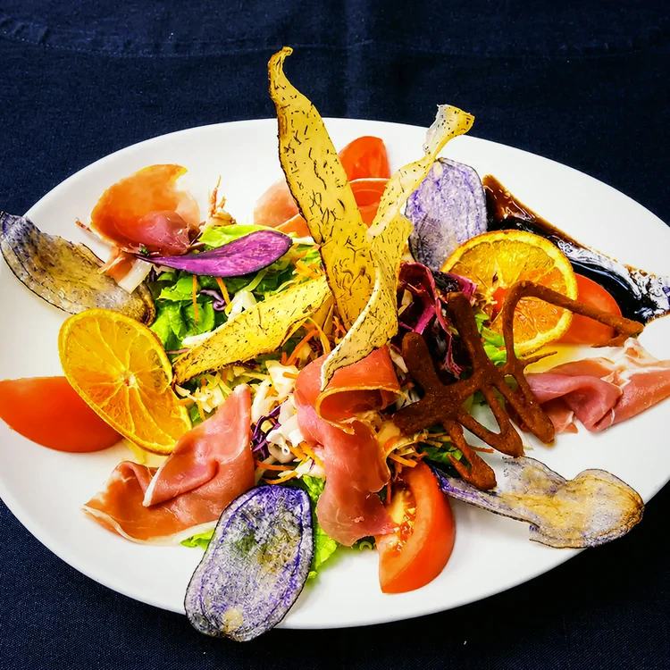 Salade du restaurant PIRATES